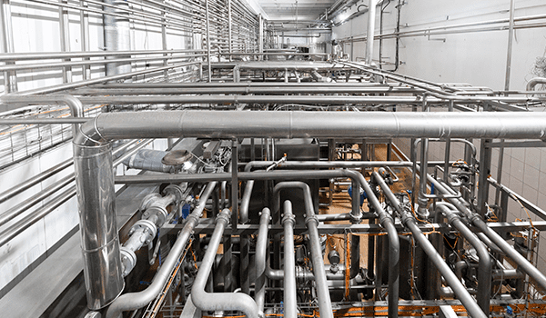 Tubulação em aço inox Schedule instalada em indústria alimentícia e farmacêutica