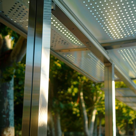 Estrutura de cobertura em tubos de aço inox